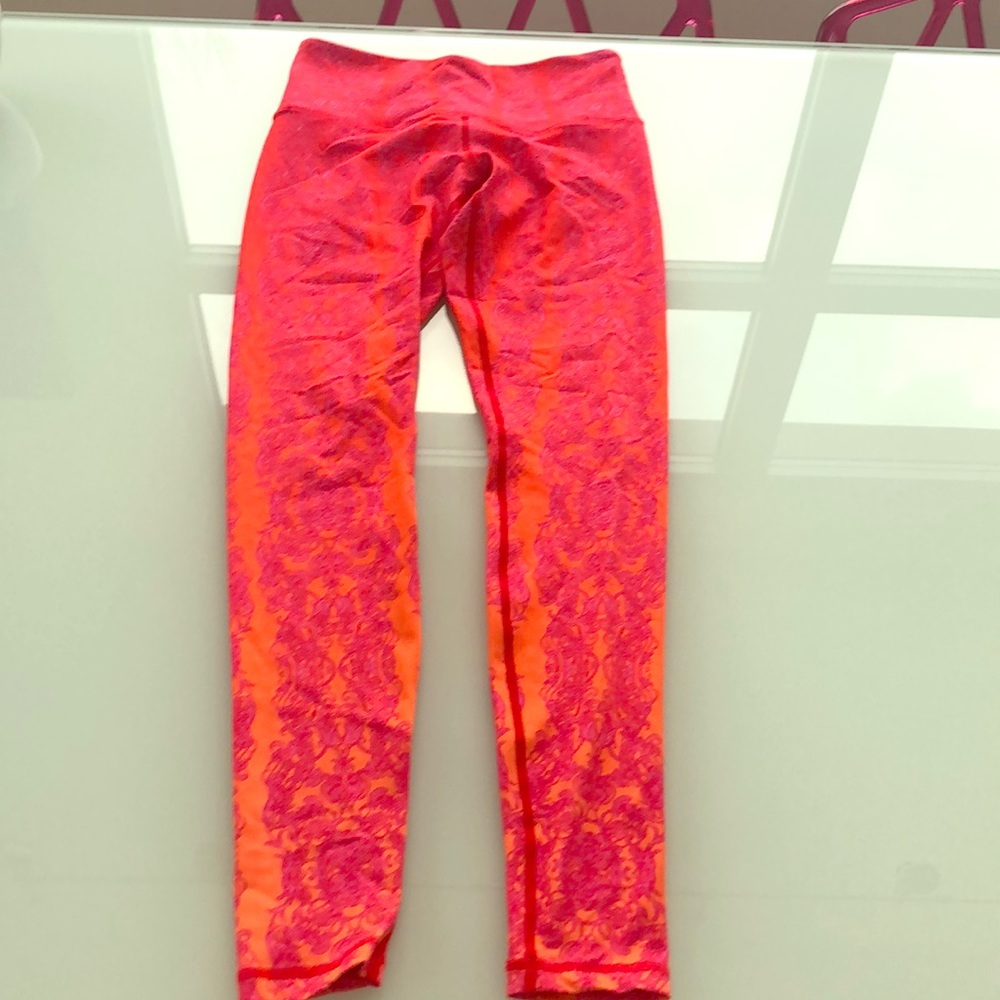 JUST LIVE YOGA LEGGING. BRAND NEW STUDIO BRANDED